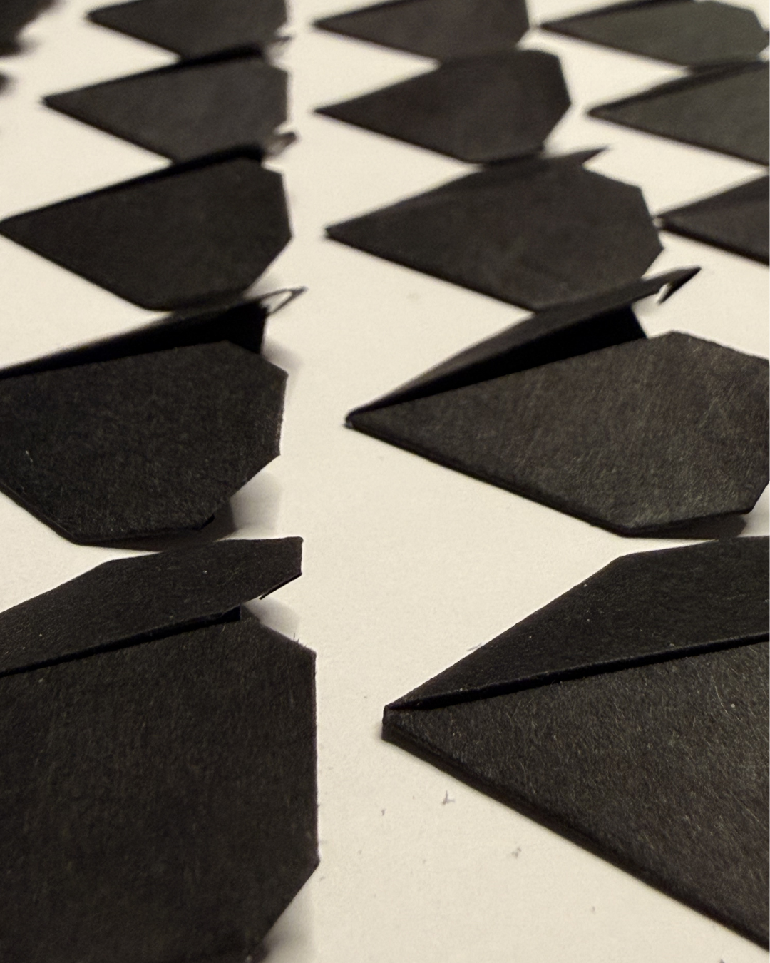 Proceso de fabricación artesanal origami - MÖMÖ Lab