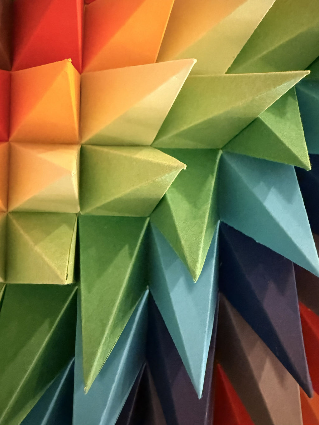 Detalle pliegues precisión modular — MöMö Lab