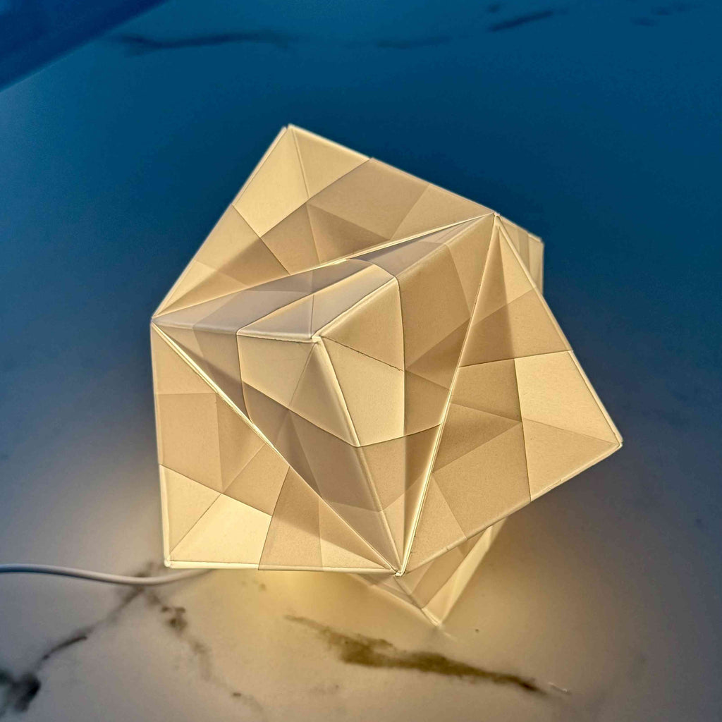 Núcleo Luminico Encendido | MÖMÖ Lab